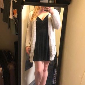 Tan knit woman’s cardigan from gap with pockets